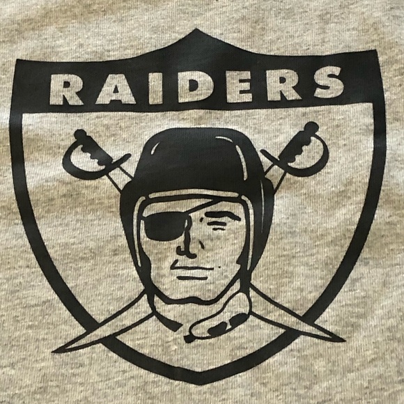 NIKE SPORTSWEAR OAKLAND RAIDERS OG LOGO SHIRT LRG - Picture 6 of 9